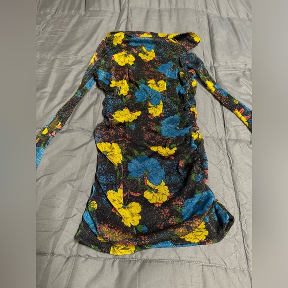 Like new Urban Outfitters dress size small - Picture 3 of 9